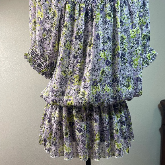 XOXO Floral Purple Smocked Puff Sleeve Blouse Off The Shoulder  Size M Women’s​ - Picture 7 of 8